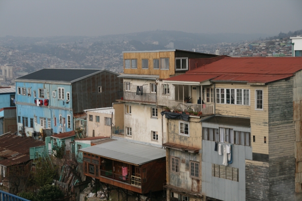 6 Górne dzielnice Valparaiso.