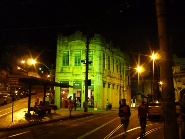 7 Santa Teresa nocą.